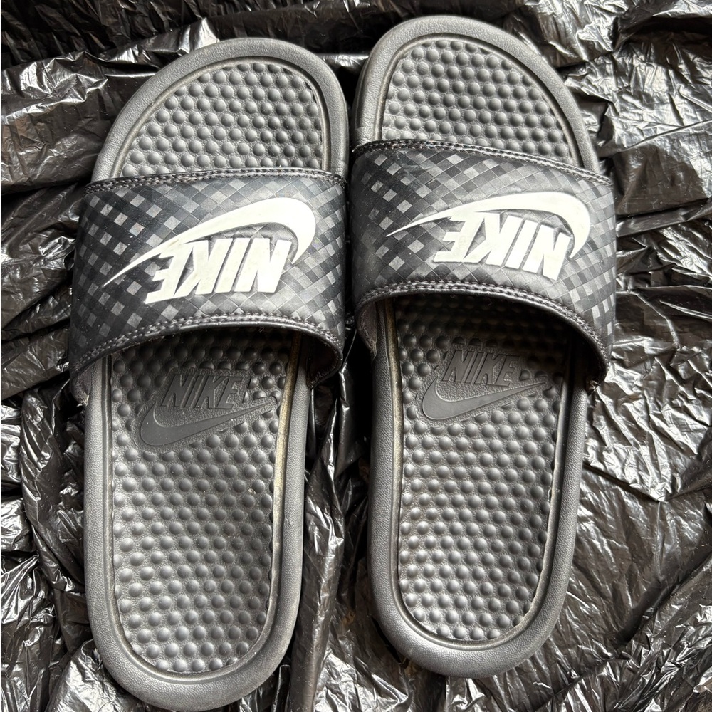 Nike Black Slides